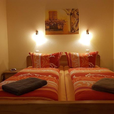 Flensburg Ferienwohnungen Apartment 1 Bagian luar foto