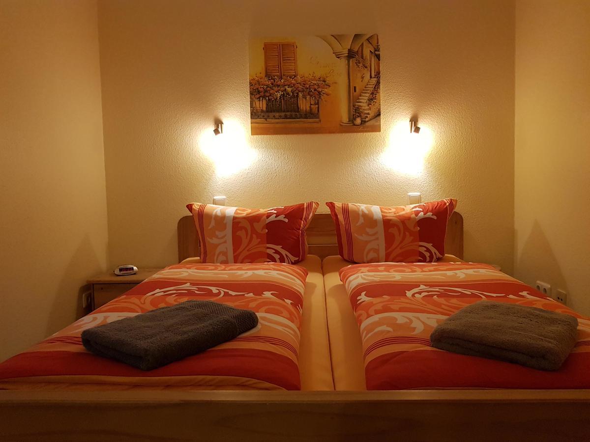Flensburg Ferienwohnungen Apartment 1 Bagian luar foto