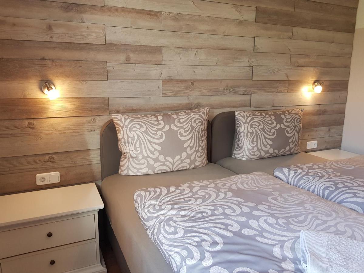 Flensburg Ferienwohnungen Apartment 1 Bagian luar foto